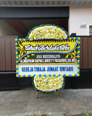 Papan Bunga Duka di Kalitirto